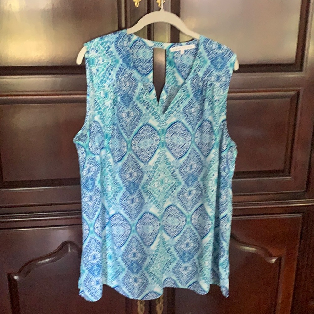 Patterned Tank - Picture 1 of 5